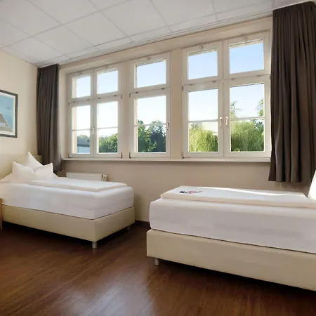 Inhotel Mainfranken 3* 막트브라이트